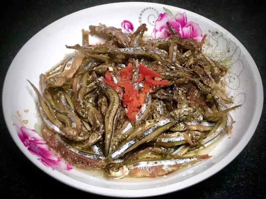 Cách Làm Cá Cơm Than Kho Dầu Ngon Đậm Đà – Đưa Cơm Cực Đỉnh