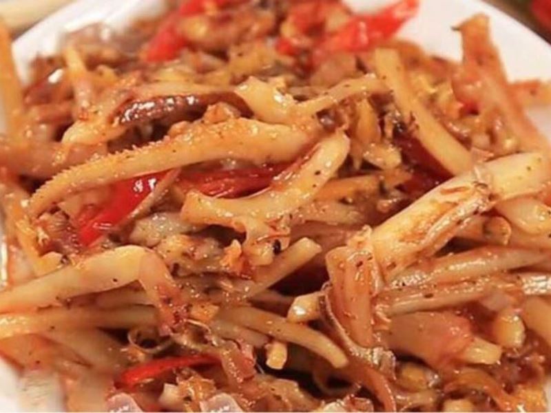 Cách làm mực khô xào sả ớt ngon cay đậm vị – món nhậu lý tưởng dễ làm tại nhà